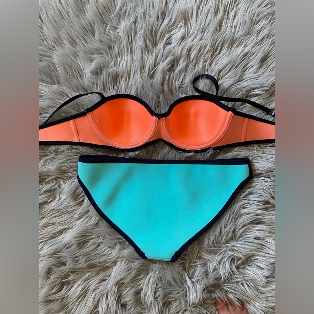 Triangl Bikini